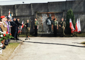 Pomnik ku czci pomordowanych niedaleko Smoleńska.