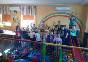 Grupowe zdjęcie uczestników wycieczki.