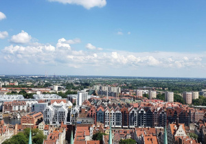 Widok na panoramę Gdańska z wierzy widokowej.